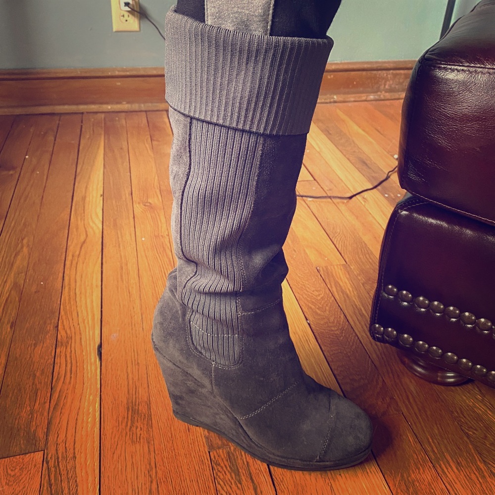 Wedge boots 10 Fergie